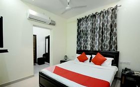 Oyo 22949 Hotel Heiwa Inn